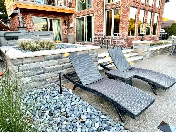 Innovative Retaining Wall Designs for a Stunning Yard 4 Innovative Retaining Wall Designs for a Stunning Yard 3